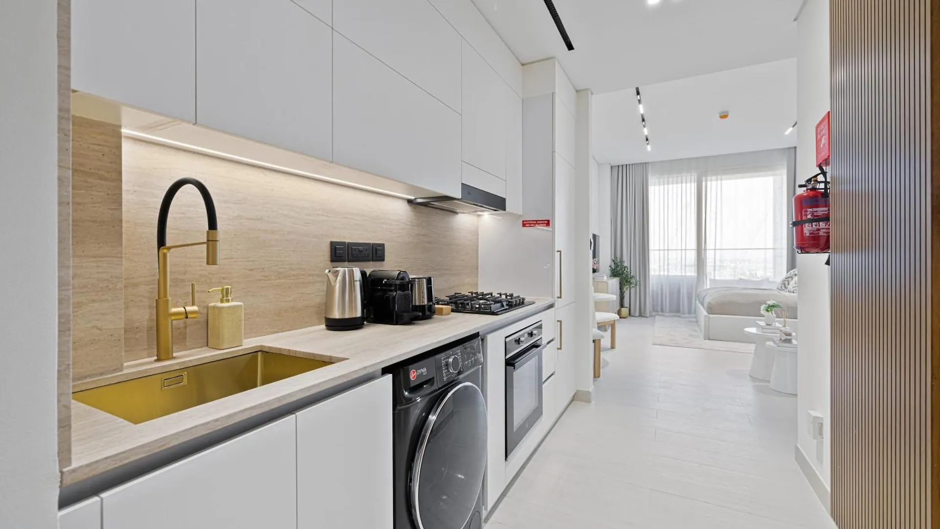 Daniels Studio With Canal View At Marasi Drive Dubai
