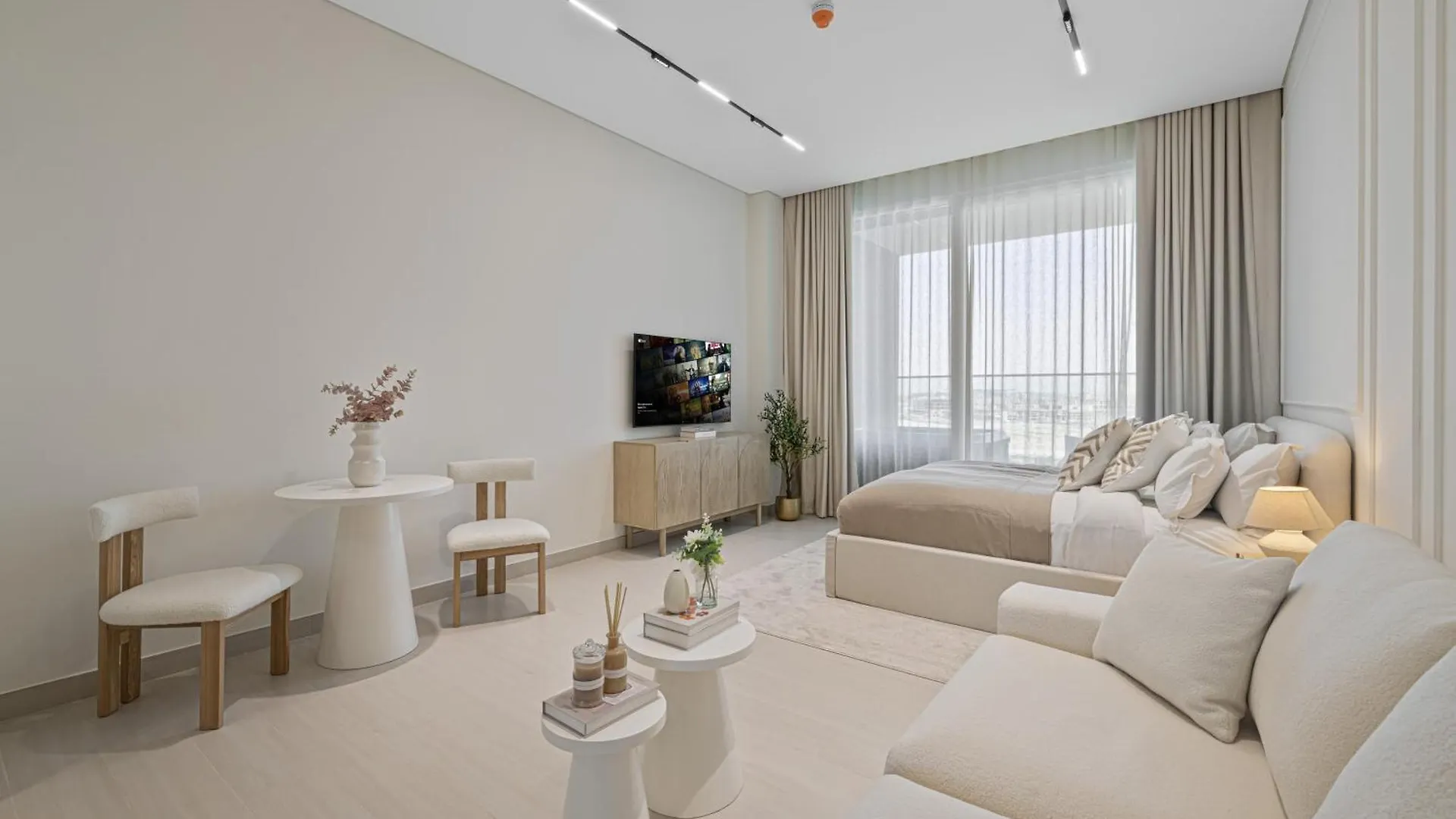 Daniels Studio With Canal View At Marasi Drive دبي