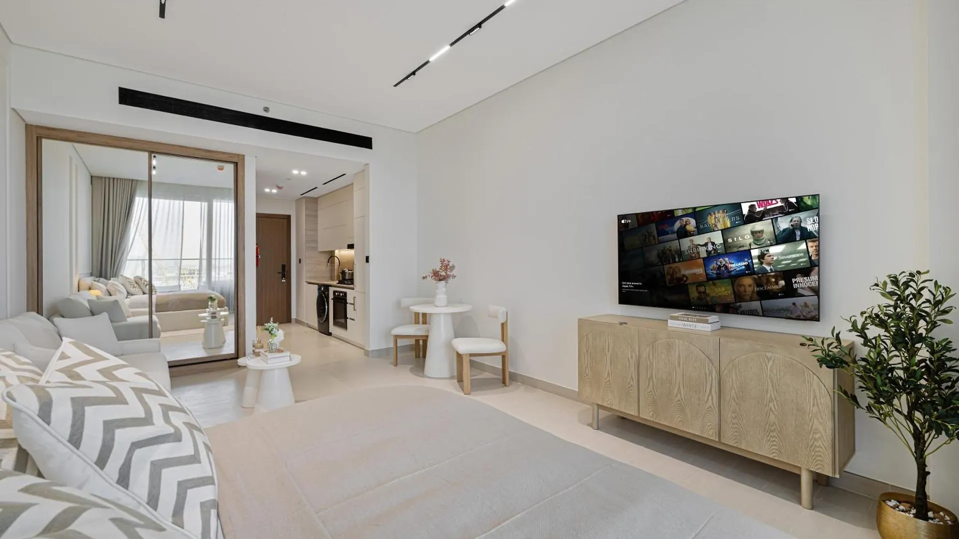 Daniels Studio With Canal View At Marasi Drive Dubai Apartment